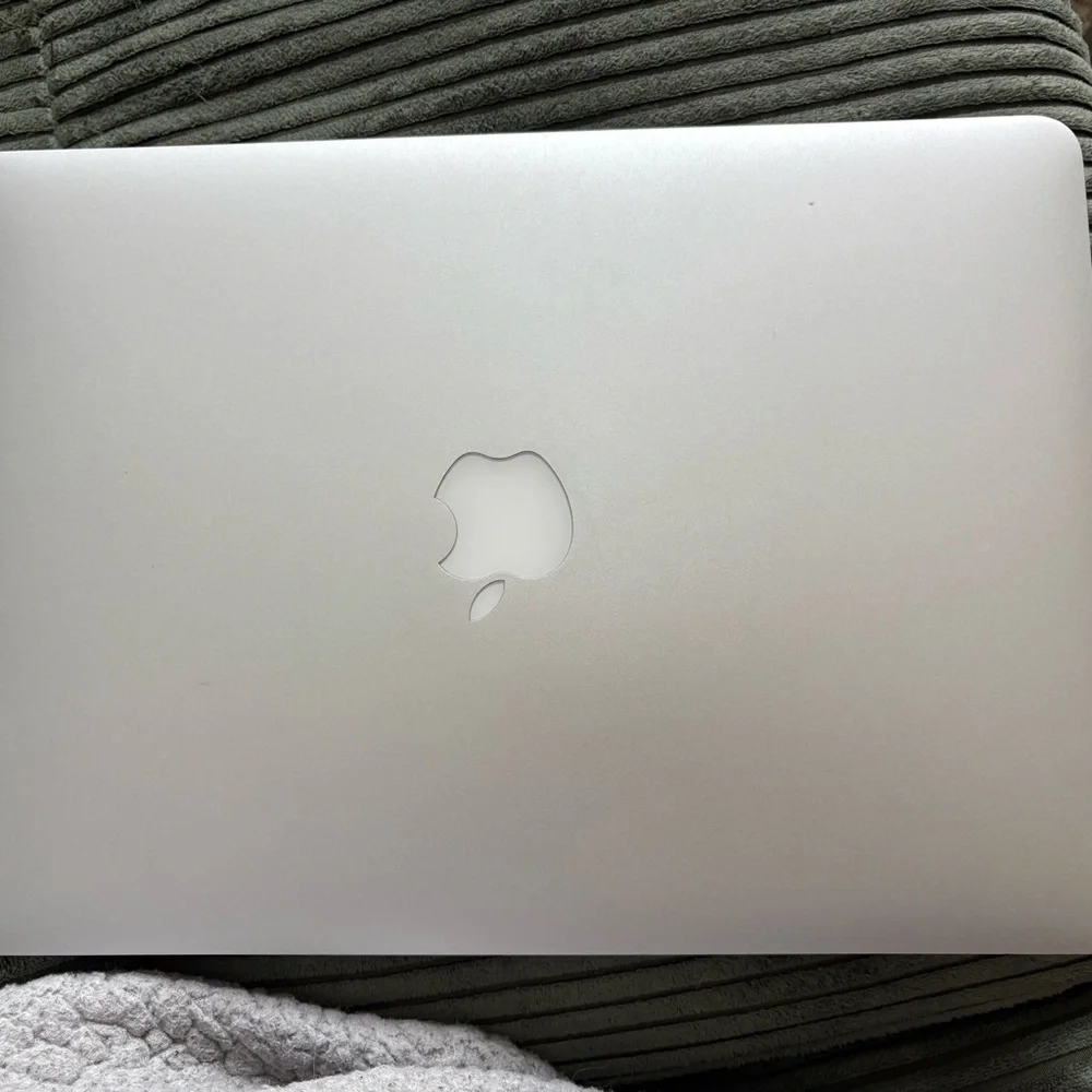 Apple MacBook Air 13inch 2017